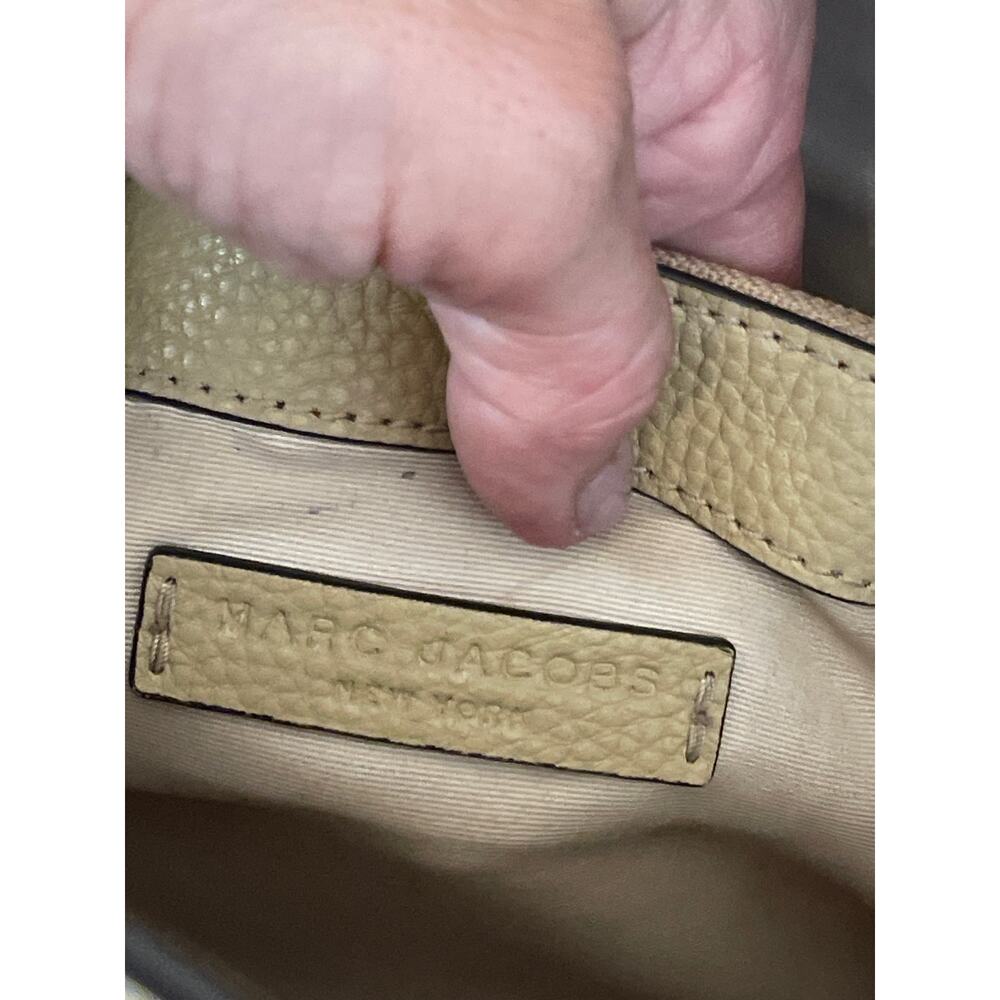 Marc Jacobs pebbled, leather Director Tote - Picture 8 of 8